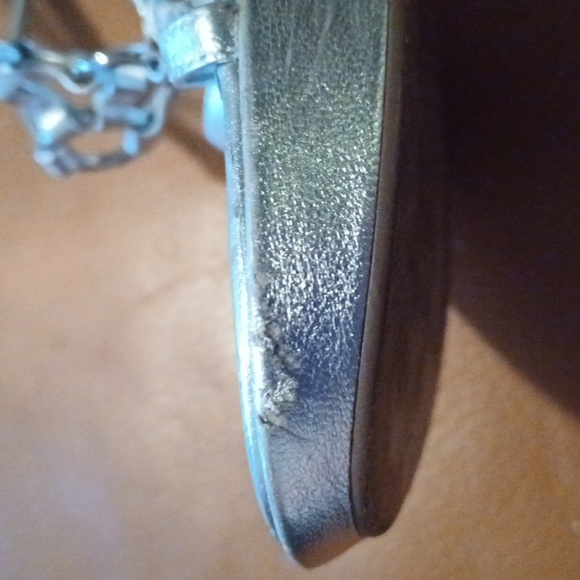 💙🌺Guess Silver Strappy Heeled Sandals - Picture 10 of 15